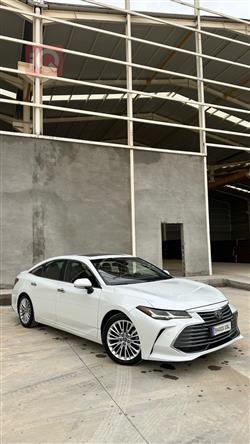 تويوتا أفالون